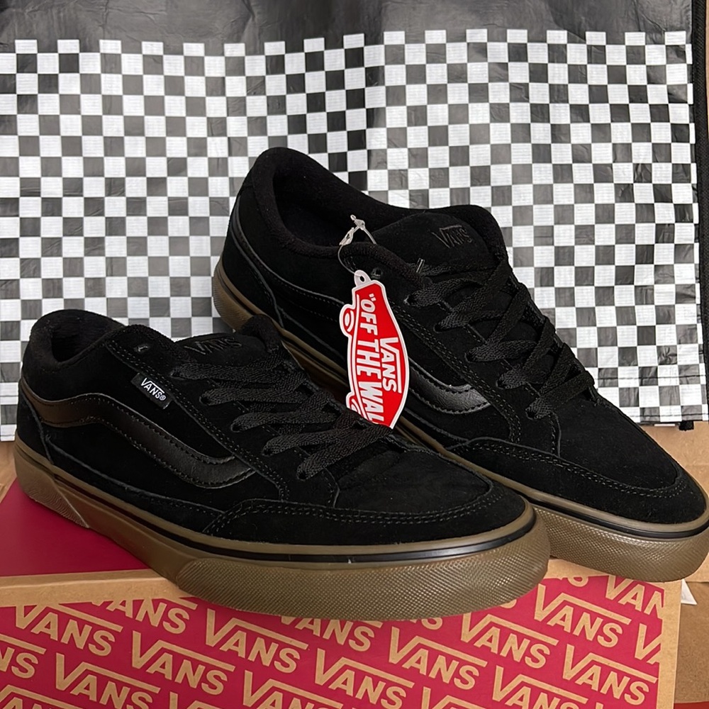 Vans WMNS Bearcat Black/Dark Gum sneakers Bearcat
Black/Dark Gum
VN000DT239L - Picture 6 of 16